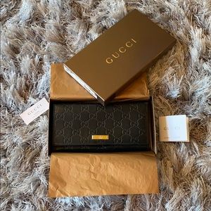*Pre-Loved* Gucci Long Wallet “Guccissim”